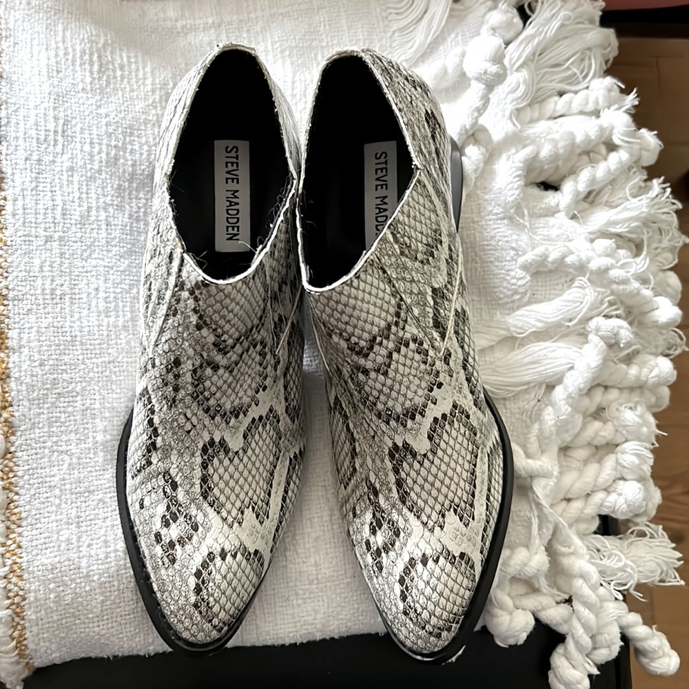 Never been worn.